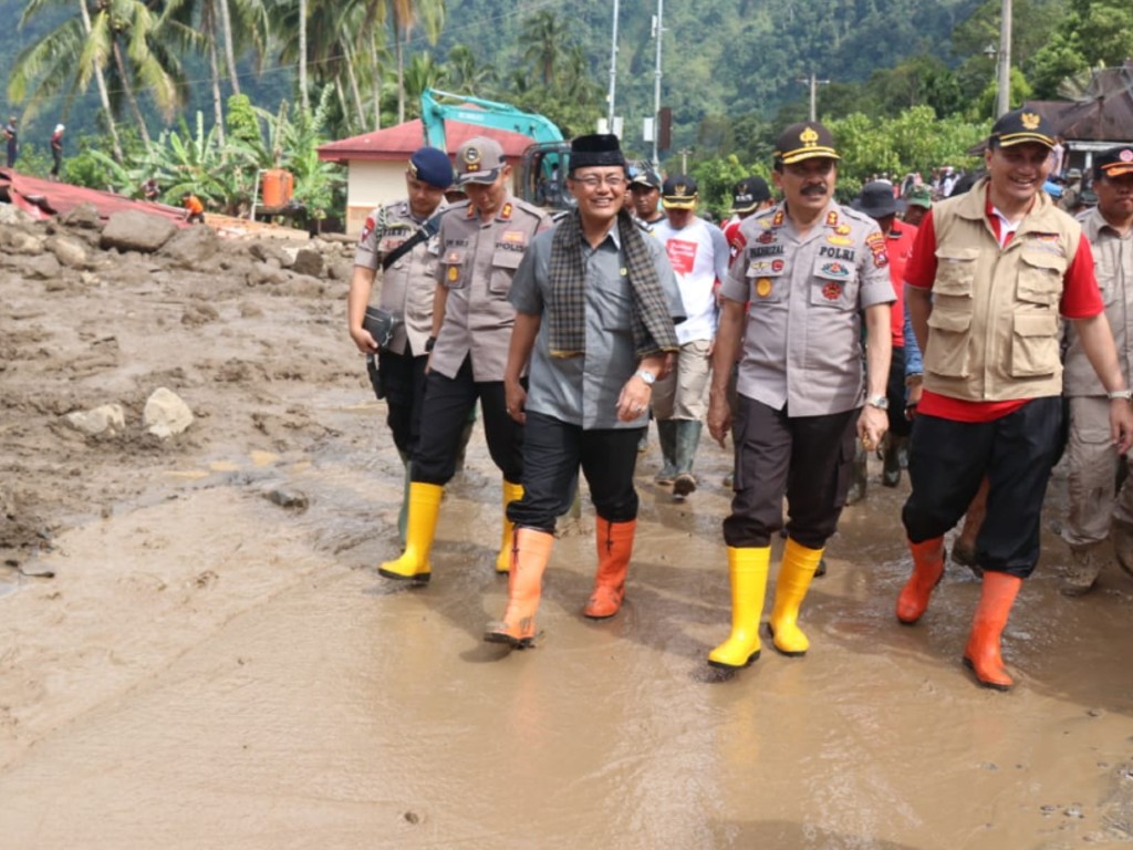 Tanggap Darurat Banjir Bandang Agam Hari Tagar