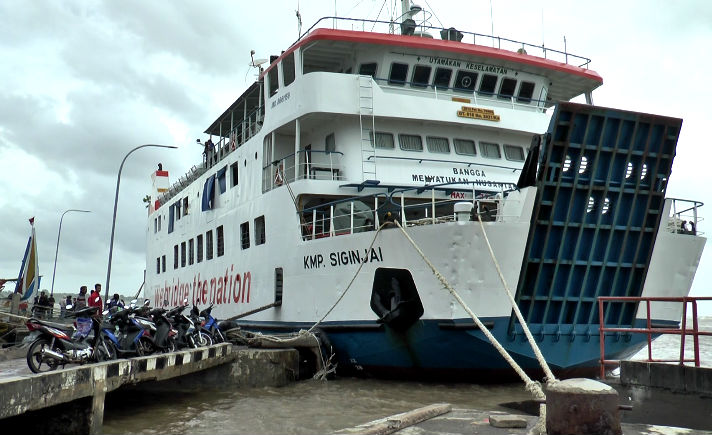 Gelombang Besar, Pelayaran Jepara – Karimunjawa Dihentikan