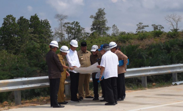 Jokowi Tinjau Lokasi Ibu Kota Baru Indonesia