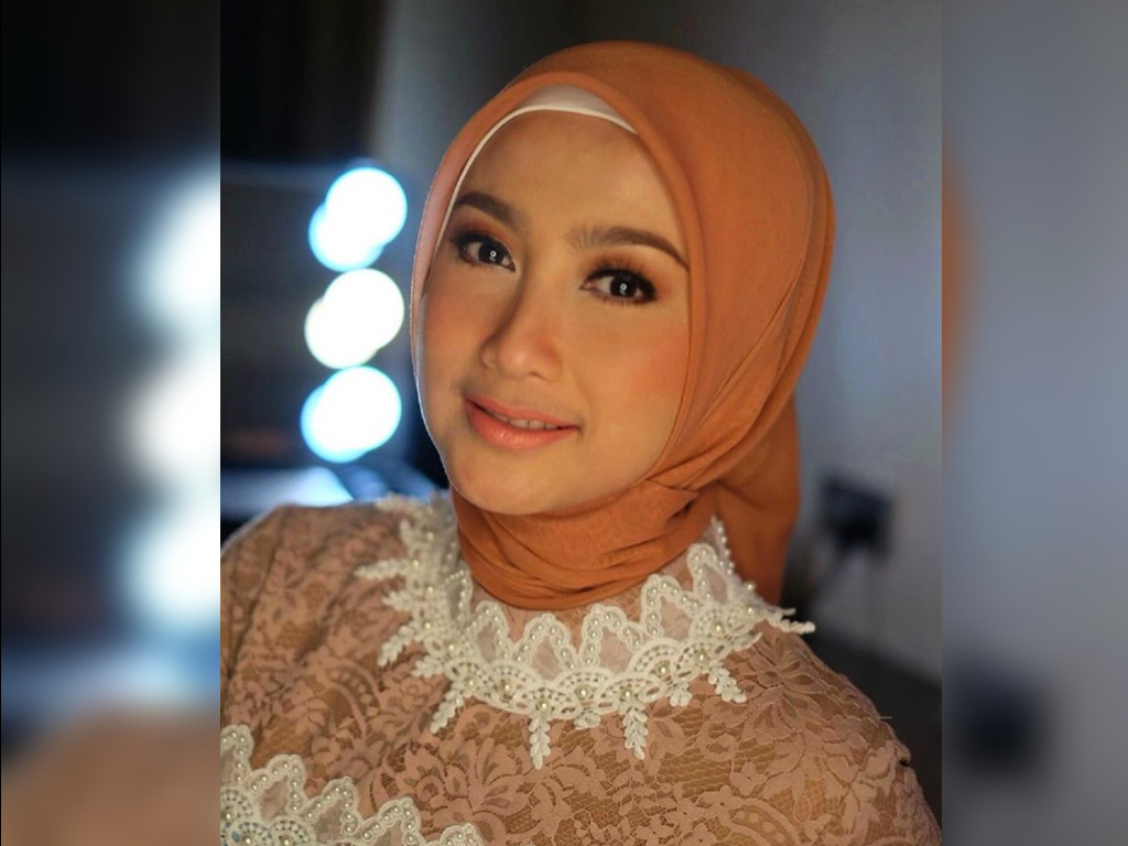 Foto Desy Ratnasari 2020 : Di beberapa moment keluarga keduanya kerap