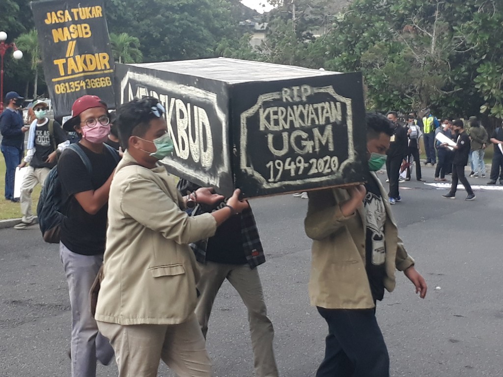 Peti Mati Di Balik Aksi Mahasiswa UGM Yogyakarta | Tagar