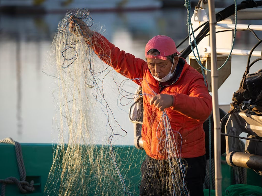 Nelayan Jepang juga sangat khawatir