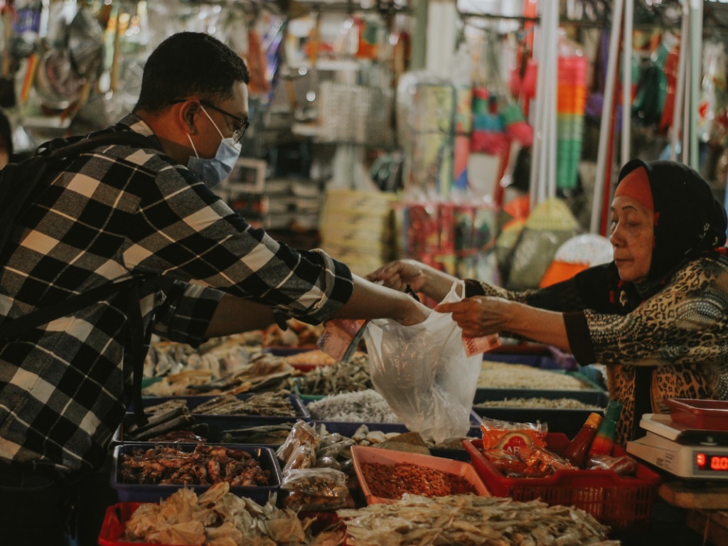 10 Keuntungan Berbelanja Di Pasar Tradisional Versus Pasar Modern Tagar