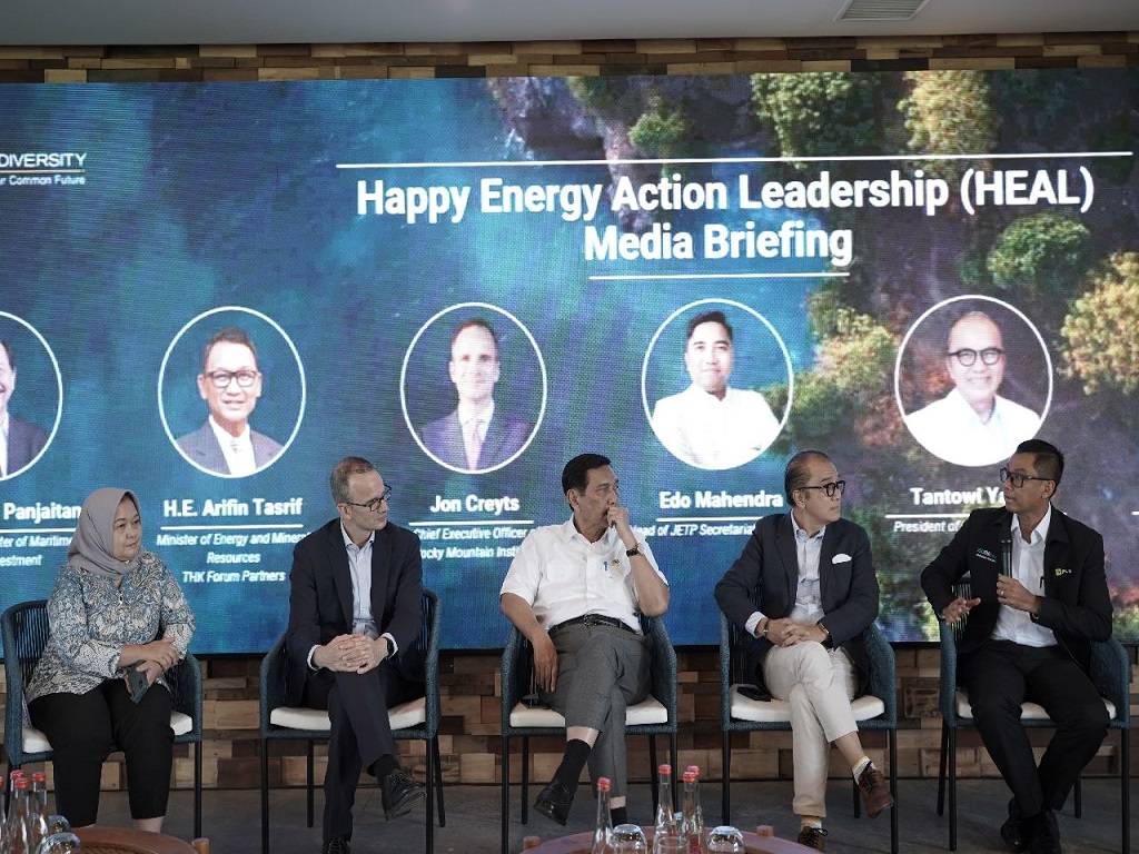 PLN Dukung Program HEAL, Menko Luhut: Masukan Bagus untuk Pemangku Kepentingan Sektor Energi