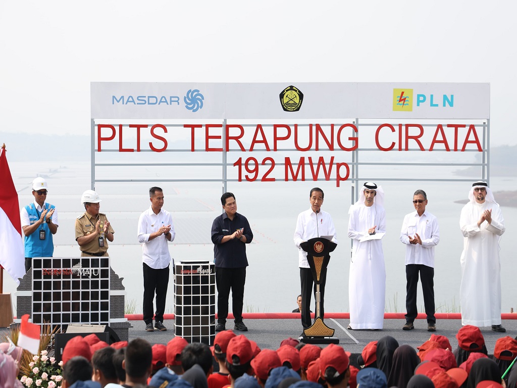 Presiden Jokowi Resmikan PLTS Terapung Cirata 192 MWp, Terbesar di Asia Tenggara