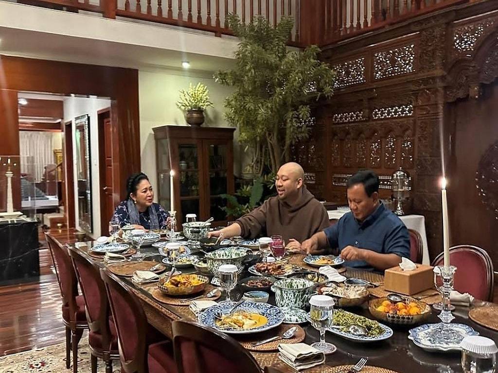 Momen Prabowo, Titik Soeharto hingga Didit Makan Bersama di Bulan Ramadan, Netizen: Rujuk Nggak Sih?