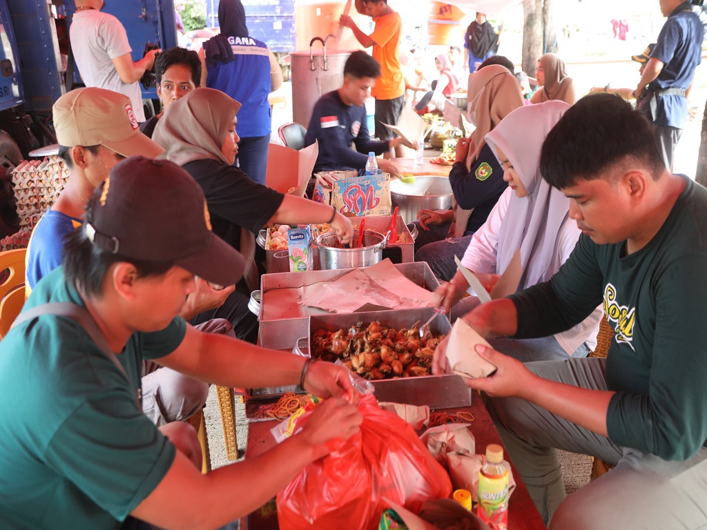 Gerak Cepat, Kemensos Tangani Korban Banjir di Luwu