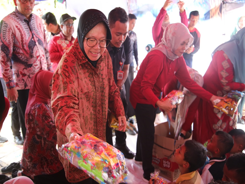 Kunjungi Taman Lansia Puskesmas Lhoksukon, Mensos Risma Dengarkan Keluhan Lansia