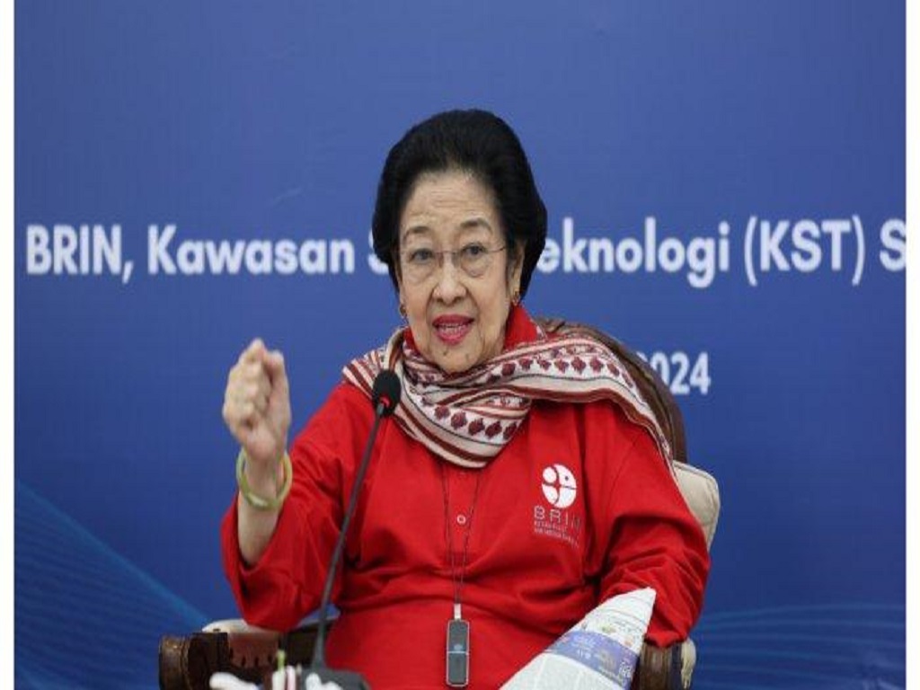 Hasto Ungkap Alasan Megawati Tak Rayakan HUT RI di IKN