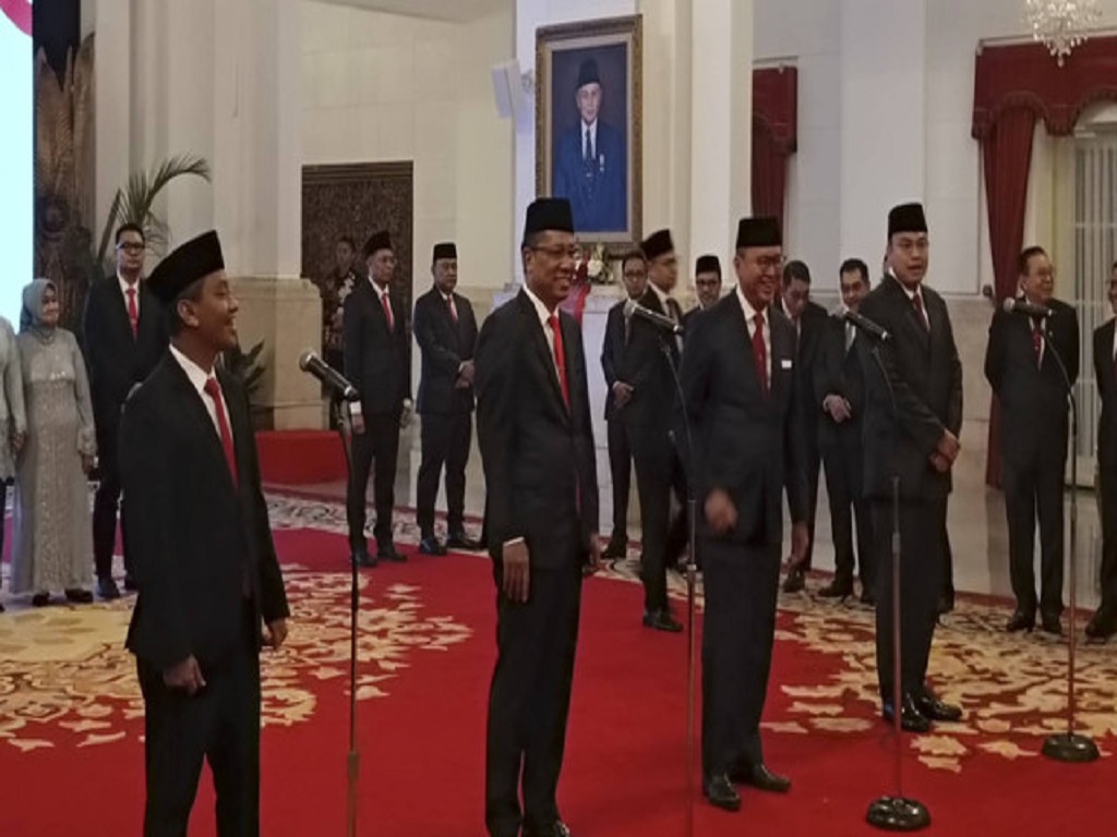 Presiden Jokowi Resmi Lantik Bahlil, Rosan, Supratman dan Angga Raka Jadi Menteri dan Wakil Menteri