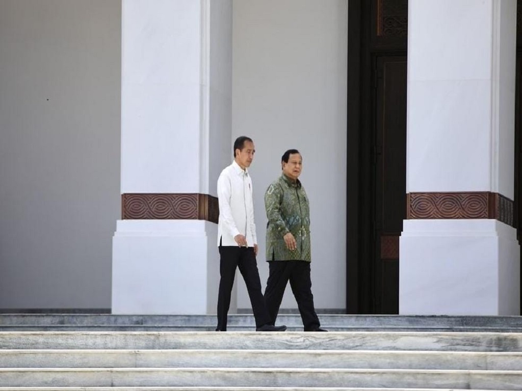 Presiden Jokowi Minta Menteri Dukung Prabowo saat Sidang di IKN