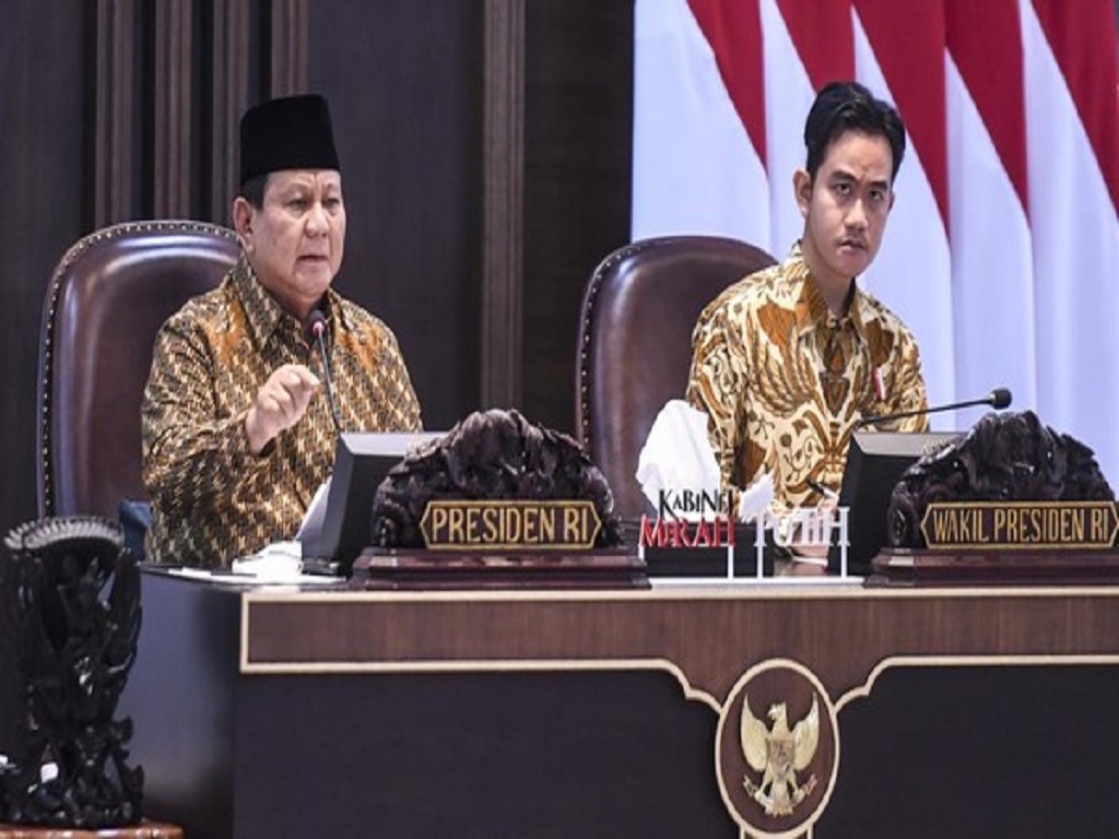 Soal Makan Bergizi Gratis, Prabowo ke Menteri: yang Tidak Mendukung, Silakan Keluar!