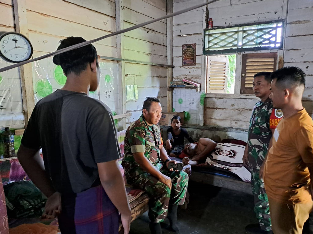 Aksi Kemanusian TNI AD Kodim 0104 Aceh Timur Bantu Hasballah Warga Aceh Timur Mantan Kombatan GAM