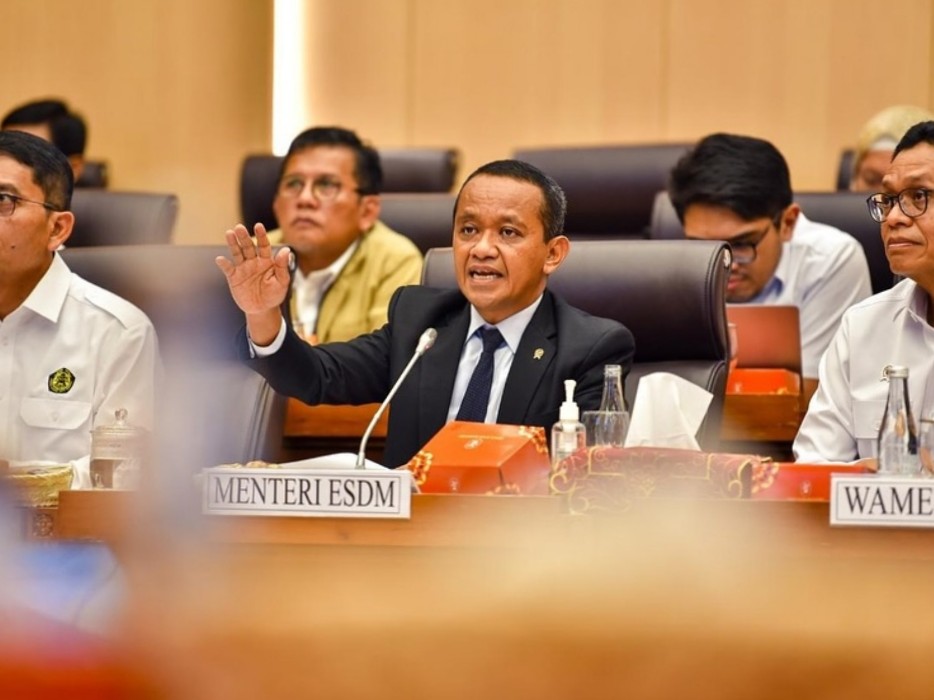 Begini Kata Bahlil Soal Pertemuan Pramono-Rano dan Anies Baswesan