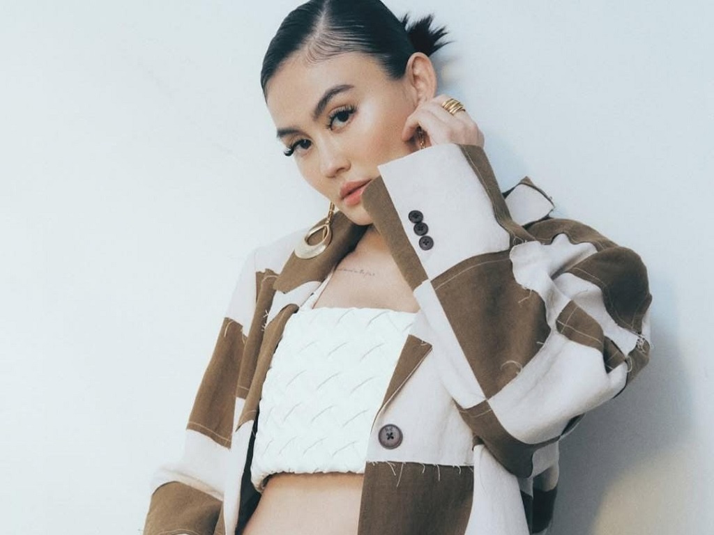 Agnez Mo Pamer Visual Cantik di Tengah Musibah Kebakaran di Los Angeles