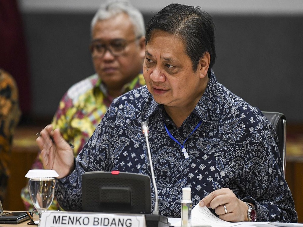 Kata Menko Airlangga soal 10 Juta Orang Belanja di LN