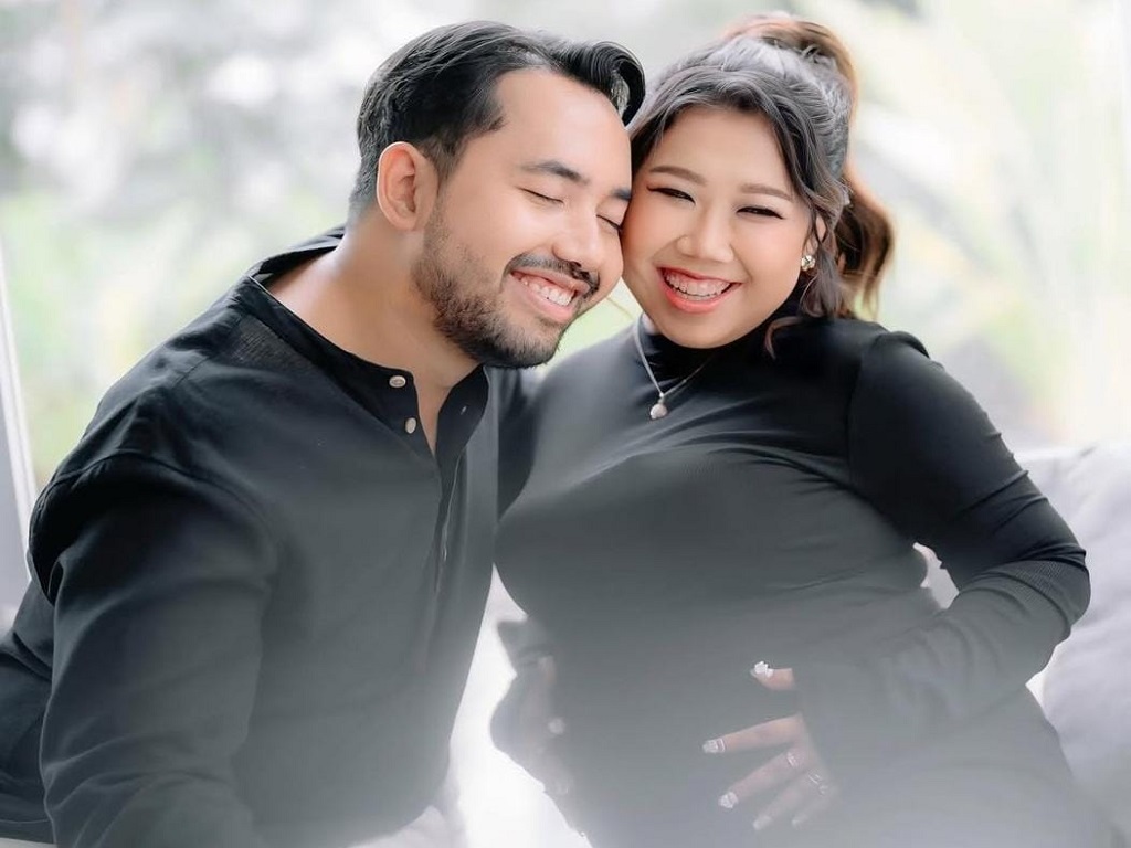 Kiky Saputri Unggah Foto Maternity di Tengah Kehamilan Pertamanya Banjir Ucapan Doa
