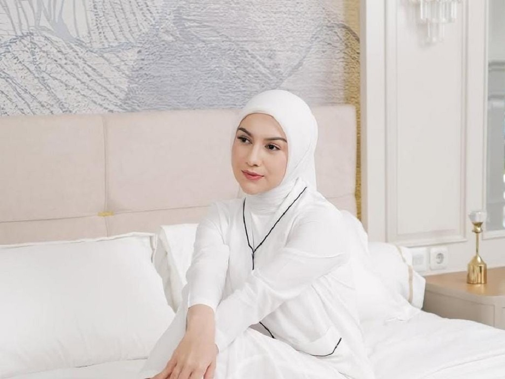 Irish Bella Bongkar Tabiat Mendiang Ayah