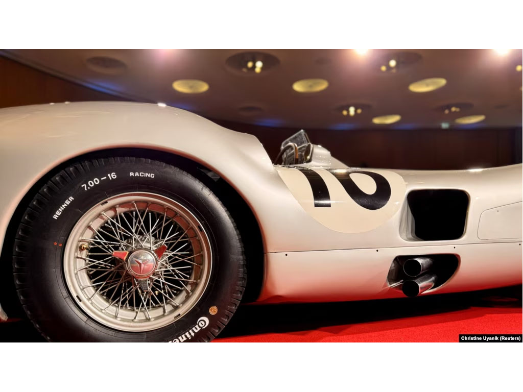 Mobil Mercedes Streamliner Terjual dengan Harga Rekor Rp 861 Miliar Lebih