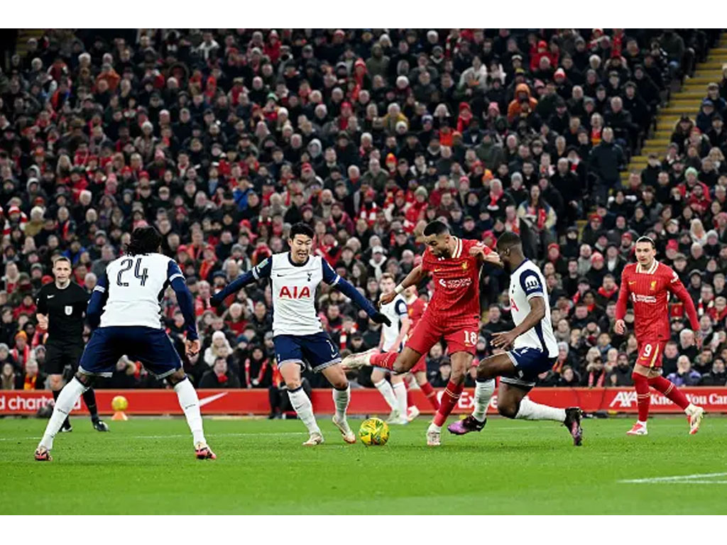 Liverpool Unggul Sampai Turun Minum Atas Tottenham Hotspur di Leg 2 Semifinal Carabao Cup