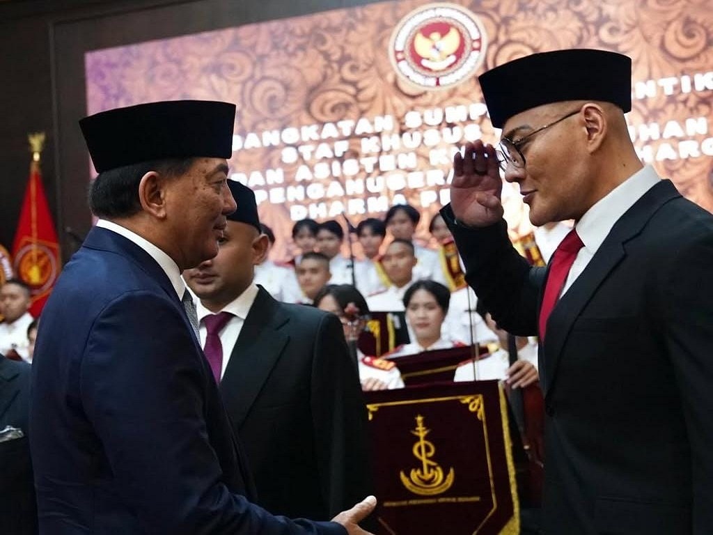 Deddy Corbuzier Resmi Dilantik Jadi Stafsus Menhan
