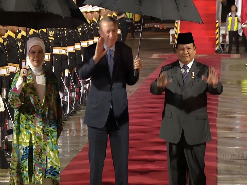 Istana Ungkapkan Alasan Presiden Prabowo Semobil Antarkan Erdogan ke Hotel