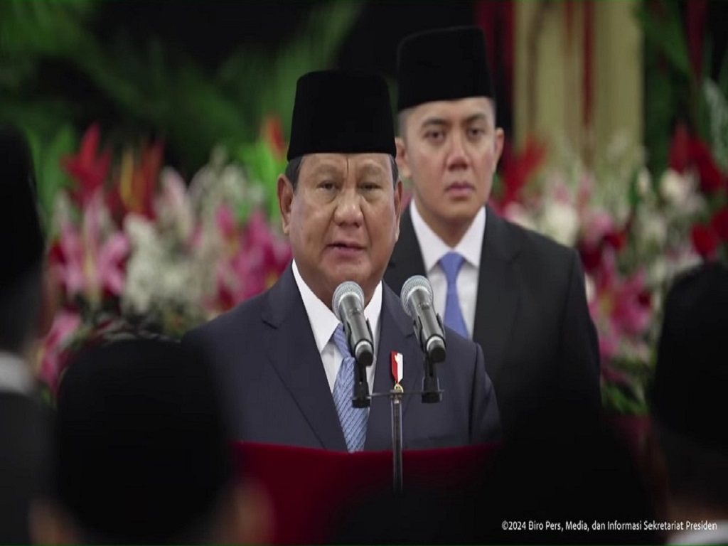 Video Soal Mayor Teddy Tegur Paspampres yang Payungi Prabowo Viral
