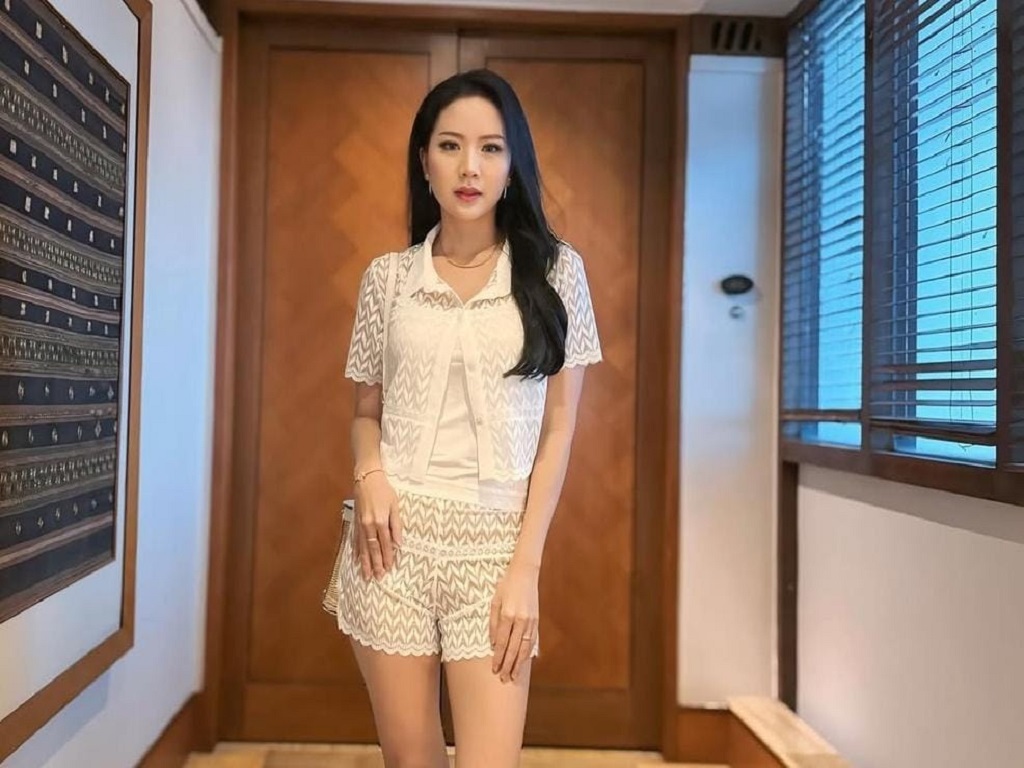 Agnes Jennifer Bongkar Chat Rahasia Gayung Lope Pink Kejar Suaminya