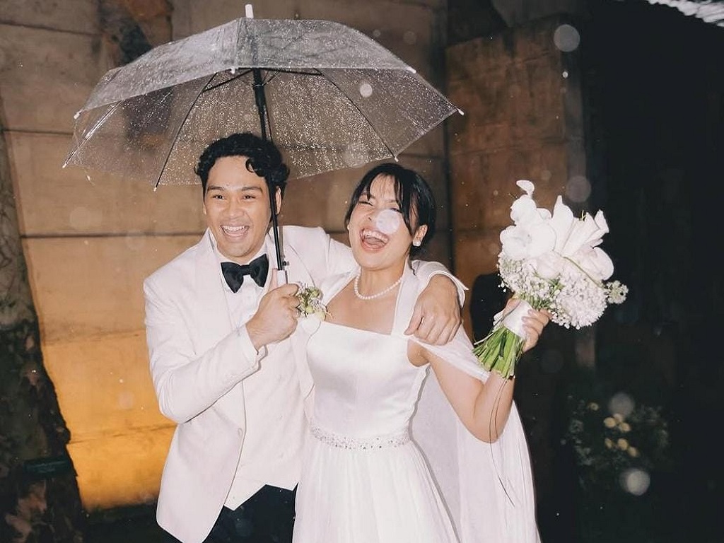 Pebulu Tangkis Gregoria Tunjung Resmi Menikah dengan Mikha Angelo