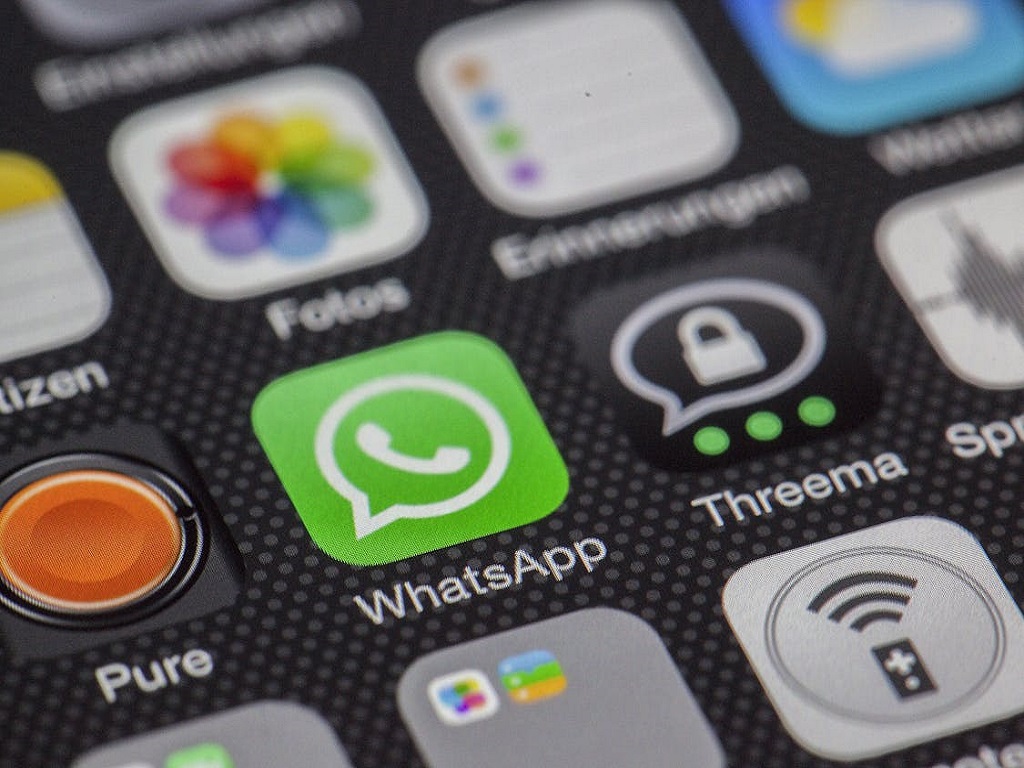 Cara Mengubah Voice Note Jadi Teks Chat WhatsApp