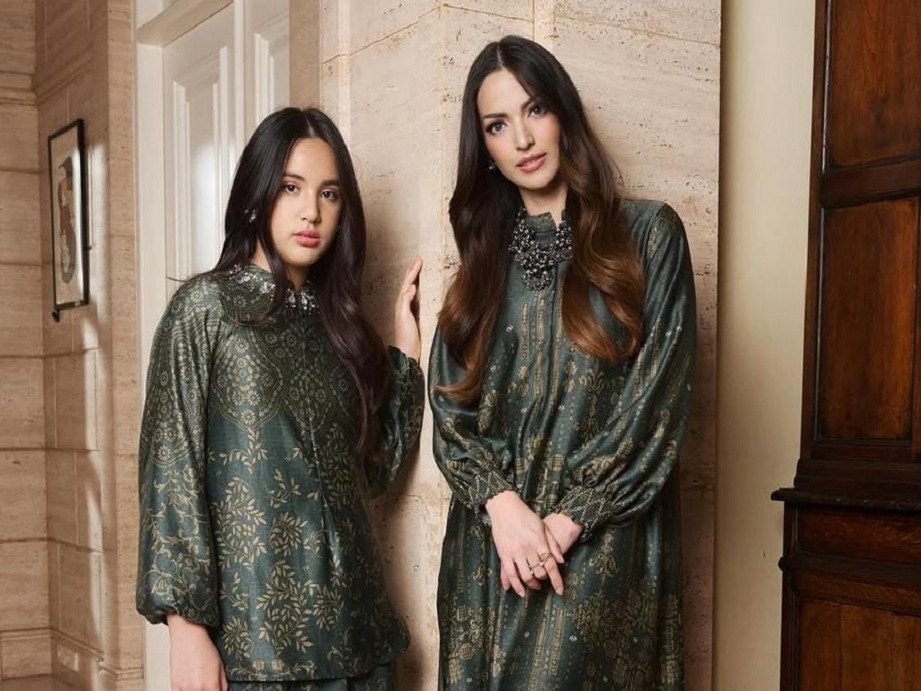Penampilan Cantik Nia Ramadhani dan Putrinya, Mikhayla Kenakan Gamis Langsung Banjir Dukungan