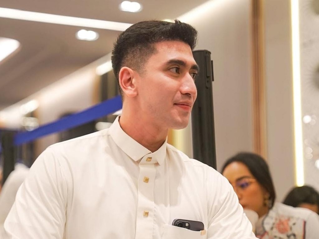 Verrell Bramasta Sempat Sebut Nama Fuji di Sela-sela Meninjau Sebuah Sekolah