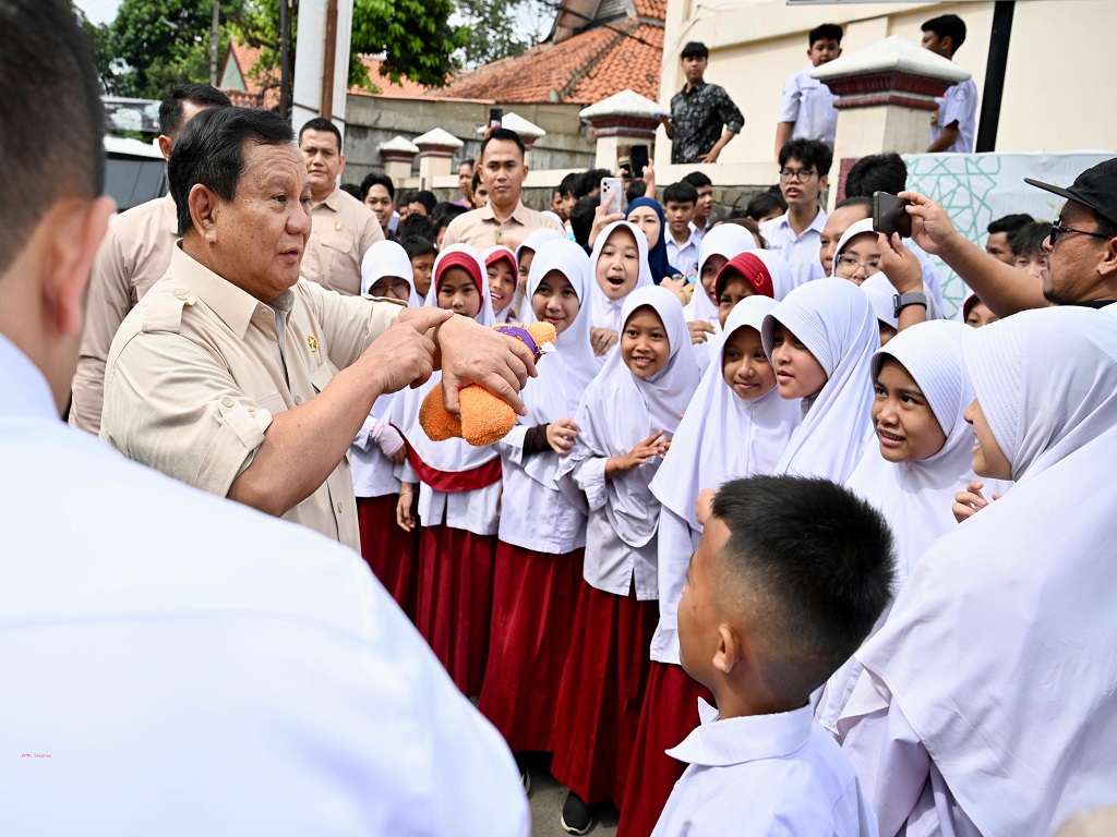 Presiden Prabowo Harap Akhir 2025 MBG Sasar 82,9 Juta Anak dan Ibu Hamil