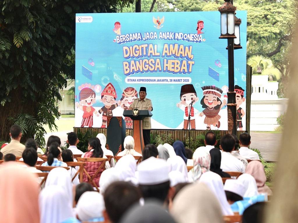 Presiden Prabowo Sahkan PP Tentang Sistem Elektronik Perlindungan Anak di Media Sosial