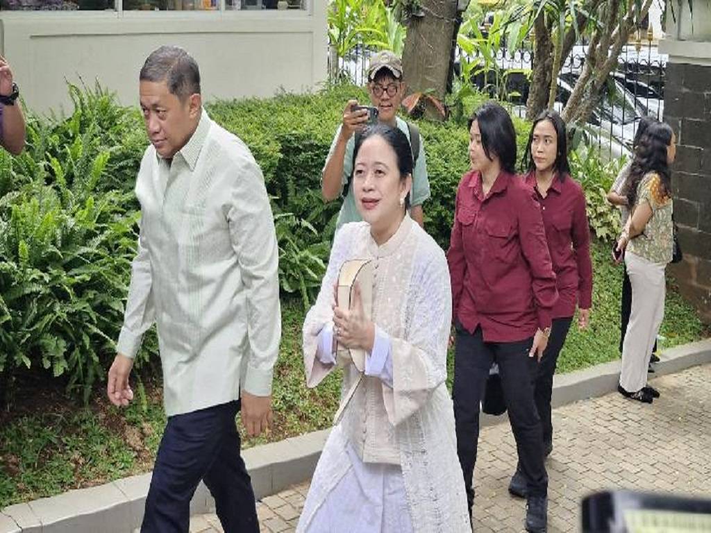 Puan Maharani Ungkap Pembicaraan Politik Saat Open House di Rumah Ketua MPR