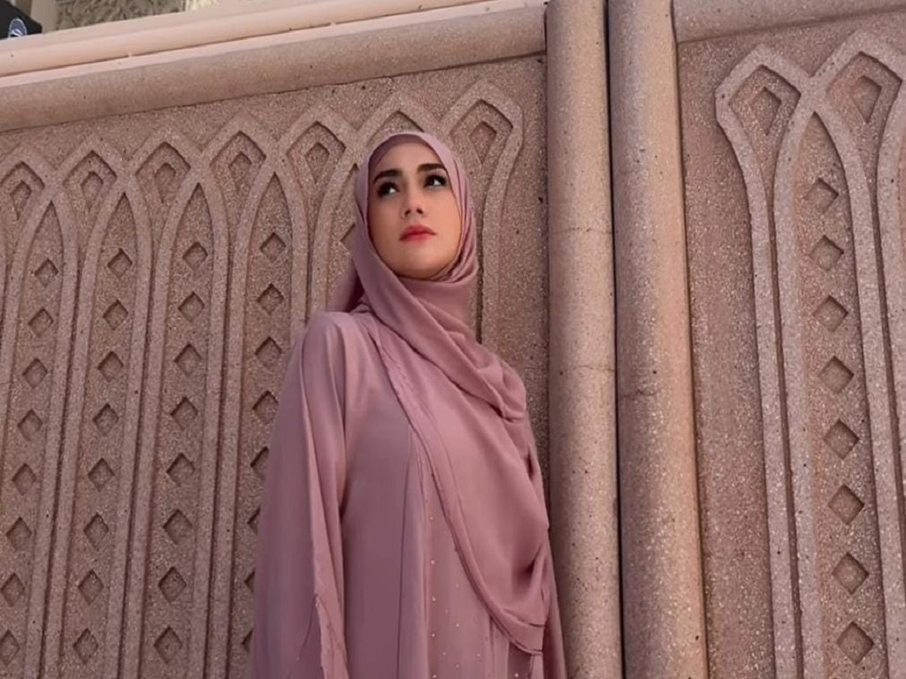 Celine Evangelista Ternyata Punya Pekerjaan Mulia Usai Putuskan Masuk Islam