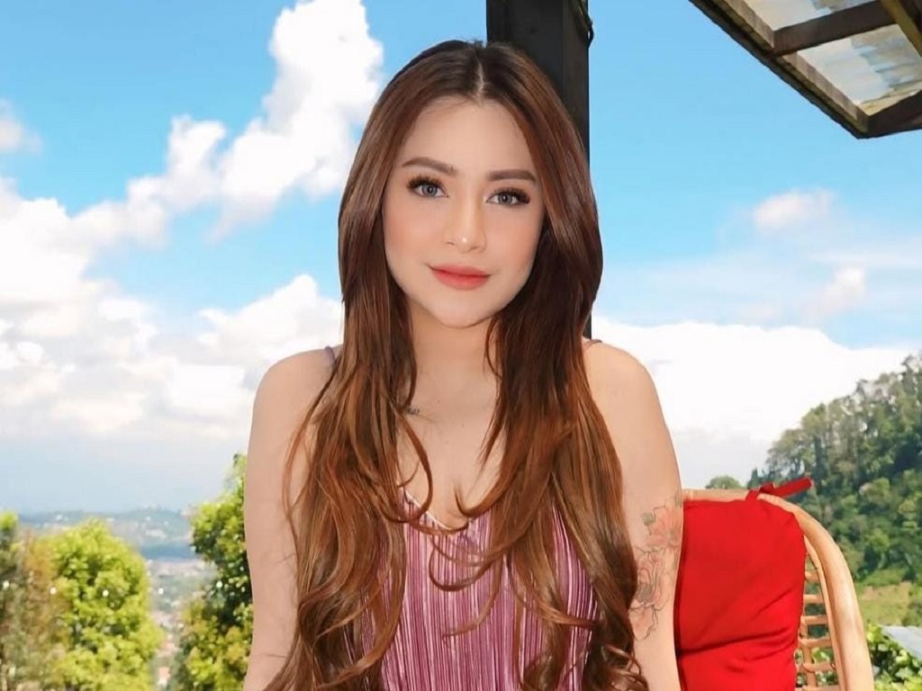 Nathalie Holscher Heran Ketika Disuruh Minta Maaf usai Aksi Disawer Bikin Bupati Sidrap Ditegur Kemendagri