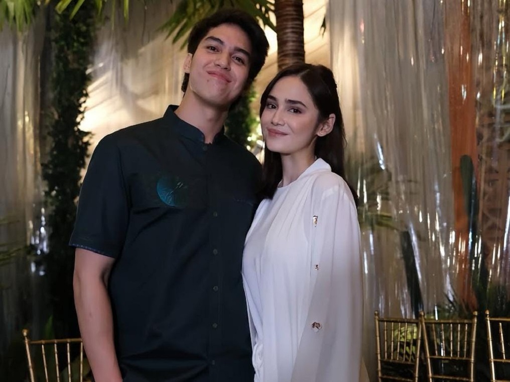 Kedekatan El Rumi dengan Ibu Syifa Hadju Terkuak Saat Keduanya Liburan Bersama