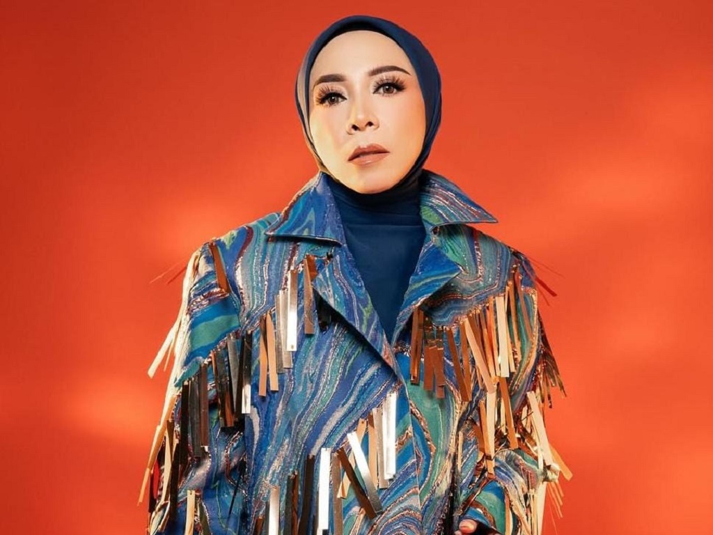 Melly Goeslaw Klarifikasi Soal Kabar Dirinya Jalani Operasi Plastik