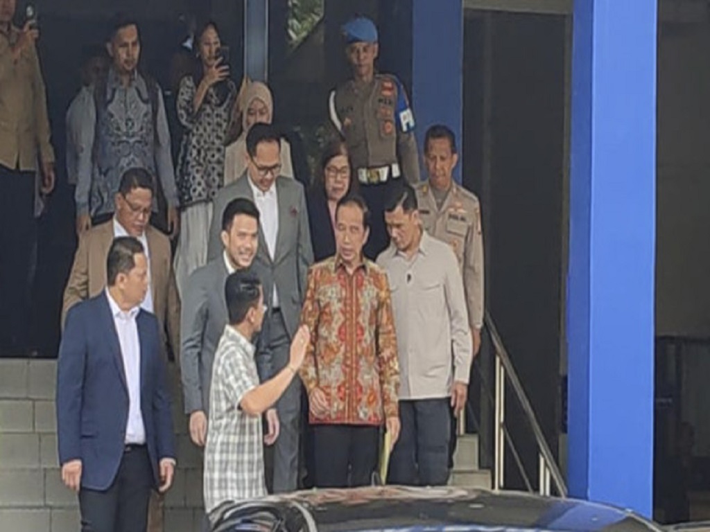 Panas! Saling Cecar Roy Suryo dan Sekjen Bara JP Soal Bukti Keaslian Ijazah Jokowi
