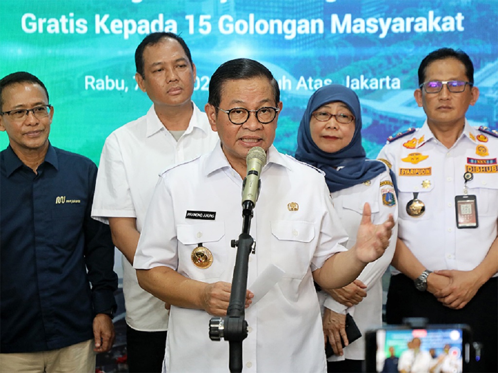 Gubernur DKI Jakarta Pramono Luncurkan Pasukan Putih hingga Ambulans Motor
