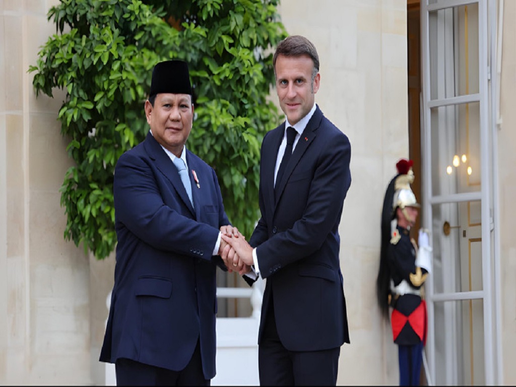 Presiden Prabowo Terima Macron di Istana, Disambut dengan Hangat
