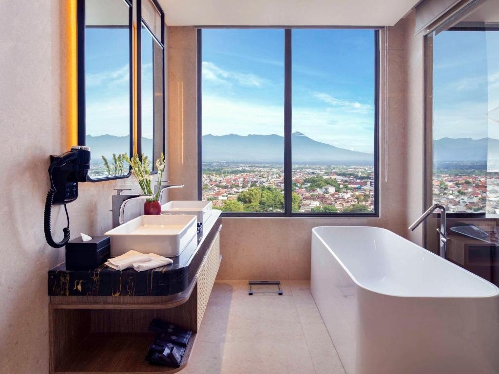 5 Rekomendasi Hotel Bintang 4 di Semarang untuk Experience yang Nyaman dan Berkualitas
