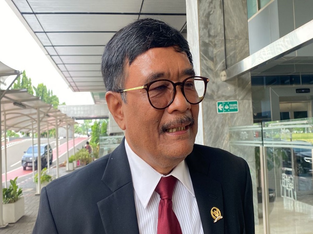 Djarot Sebut Hasto Masih Sekjen, Keputusan Pergantian Saat Kongres PDIP