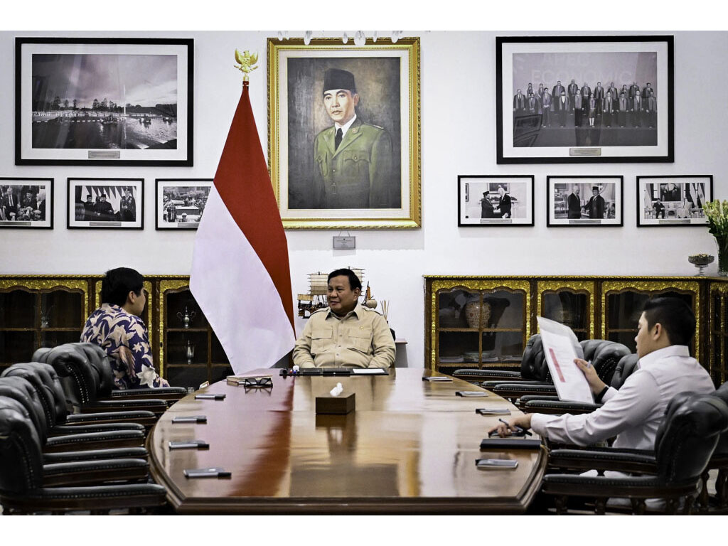 Presiden Prabowo Subianto dan Menteri PKP Maruarar Sirait Bahas Program Perumahan Rakyat dan KUR Perumahan