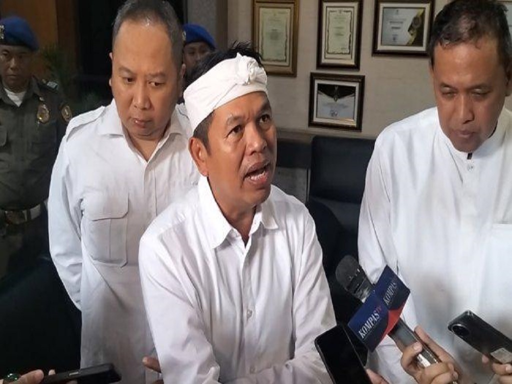 Dedi Mulyadi Belikan Rumah untuk Keluarga Affan Kurniawan hingga Angkat Adiknya Jadi Anak Asuh