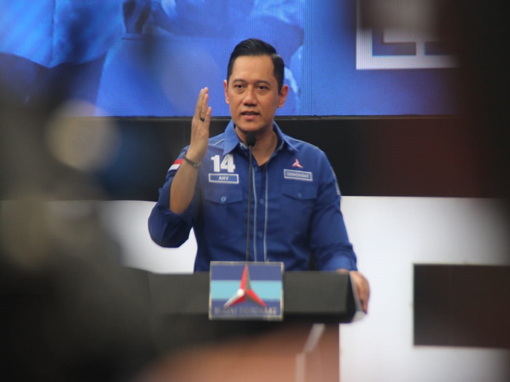 Demokrat Dukung Gelar Pahlawan ke Soeharto-Gus Dur