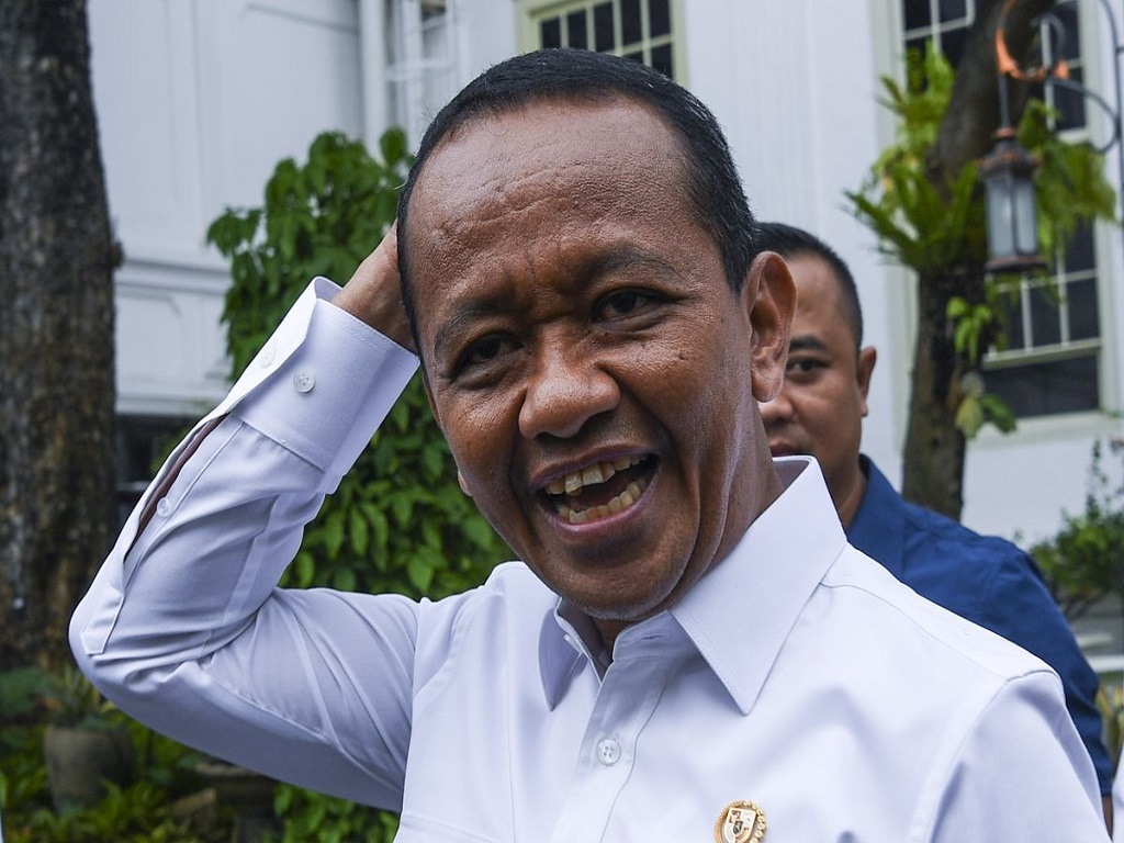 TNI Jaga Industri Strategis, Bahlil: Penting untuk Amankan Aset Negara