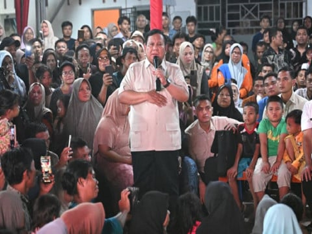 Prabowo Tahun Baru di Pengungsian: Saya Harus Bersama Rakyat yang Kesulitan