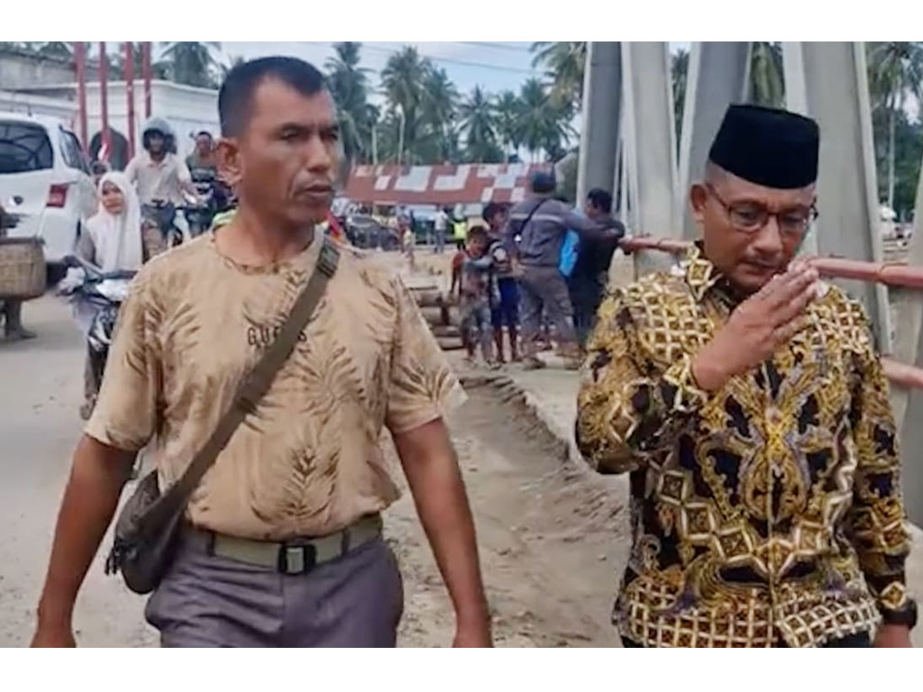 Penjelasan Babinsa Koramil 05 Juli Serma Hasanuddin Terkait dengan Jembatan Bailey Teupin Mane di Aceh